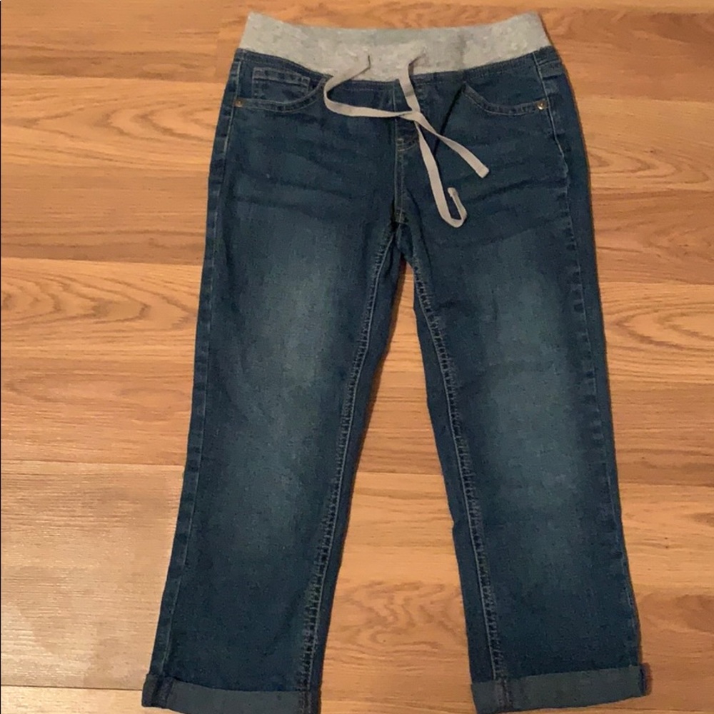 Justice medium wash capris